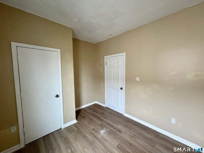 Building Photo - 202 Bellevue St