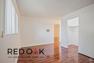 Building Photo - Now Pre-Leasing ~ Captivating One Bedroom ...