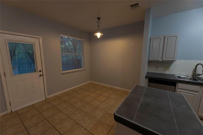 Building Photo - 3109 Jack Cook Dr