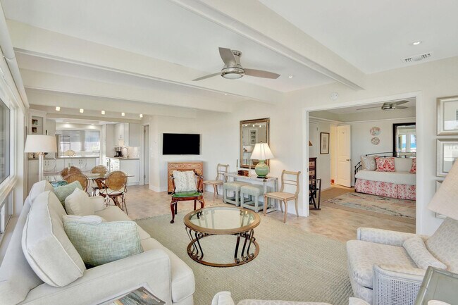 Building Photo - 2000 S Ocean Ln