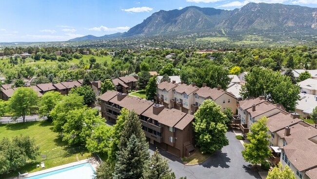 Building Photo - 953 Moorings Dr