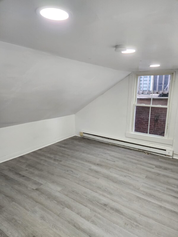 Building Photo - 16 3rd St