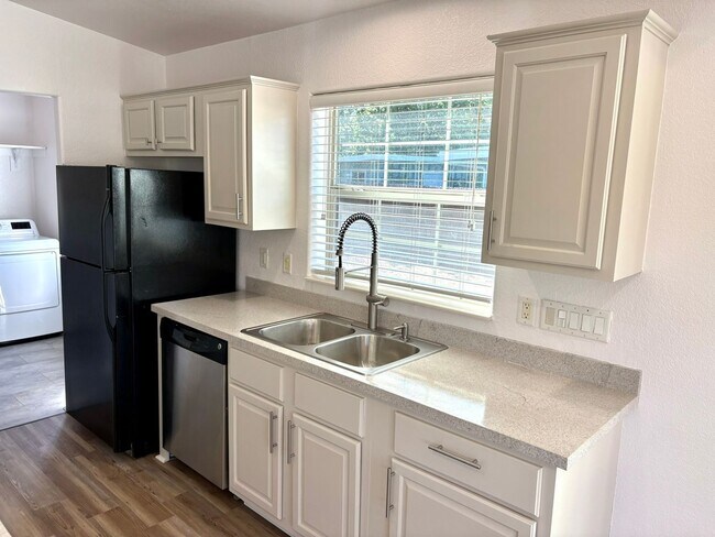 Building Photo - HOUSE-WEST SEDONA-THUNDER