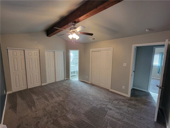 Building Photo - 7252 Mansions Dr