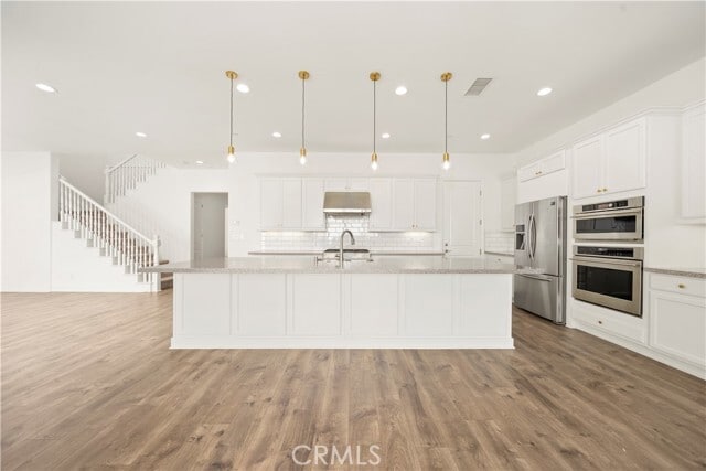 Building Photo - 107 Cordial