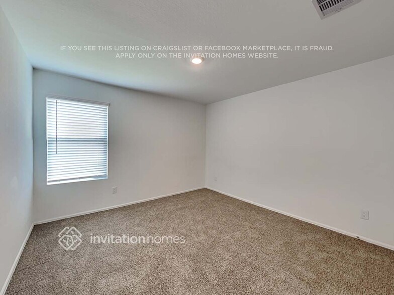Building Photo - 24011 Mustang Run Dr