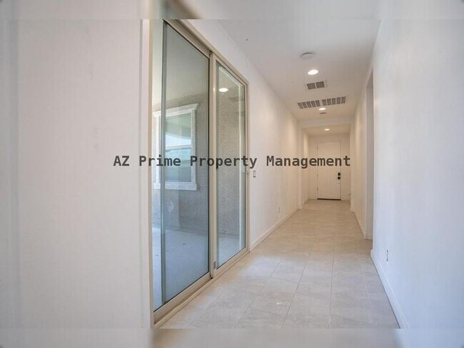 Building Photo - 8139 E Osborn Rd