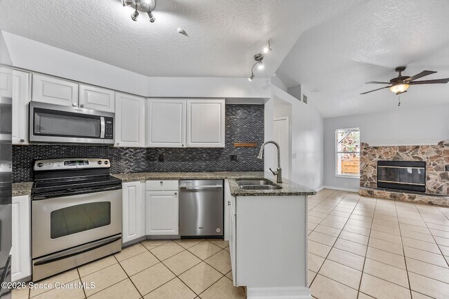 Building Photo - 5695 Graham St