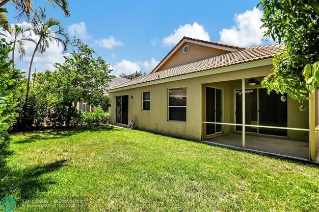 Building Photo - 6455 NW 78th Dr
