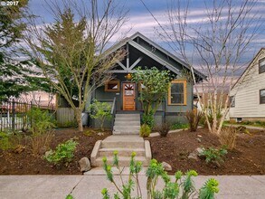Building Photo - St John's Bungalow