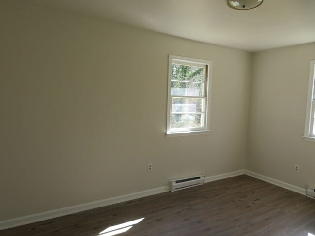 Building Photo - Petersburg