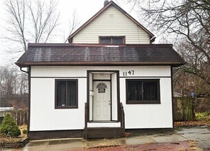 Building Photo - 1147 Newton St