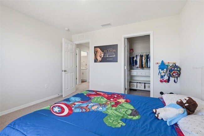 Building Photo - 1330 Current Pl