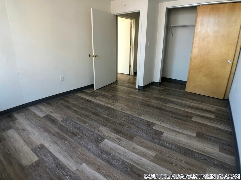 Building Photo - 160 E Berkeley St