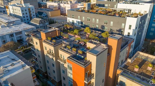 Rooftop Lounge - FOUND Study Downtown Berkeley