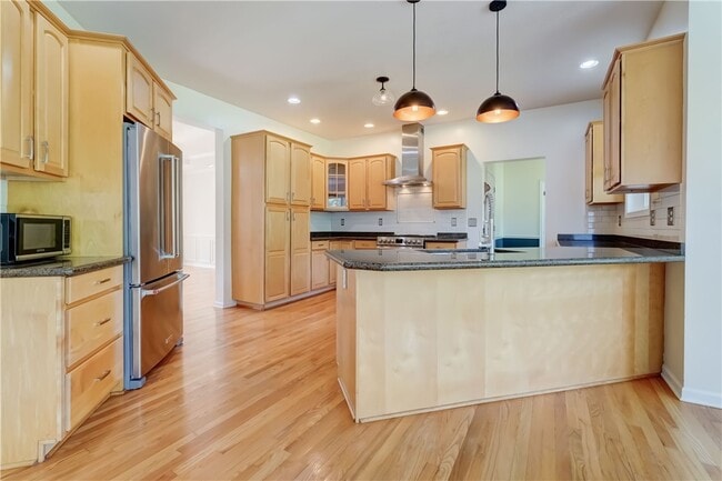 Building Photo - 83 Angels Path