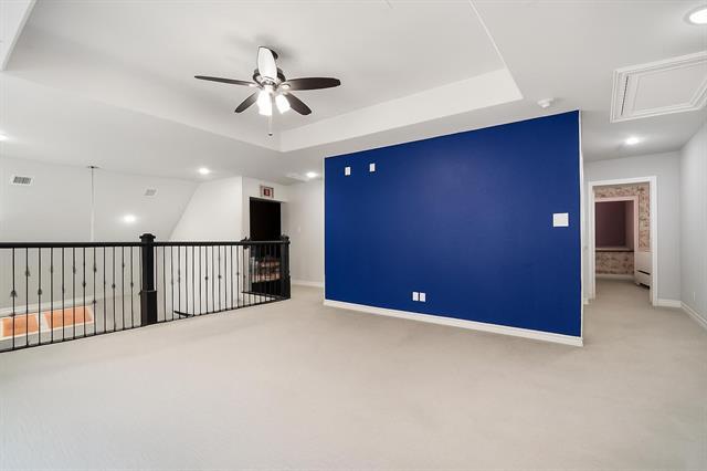 Building Photo - 12591 Royal Oaks Ln
