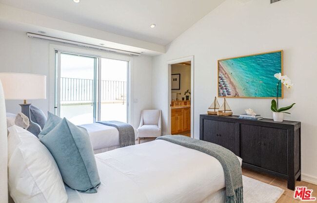 Building Photo - 24314 Malibu Rd