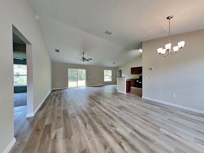 Building Photo - 3584 W Burgandy Dr