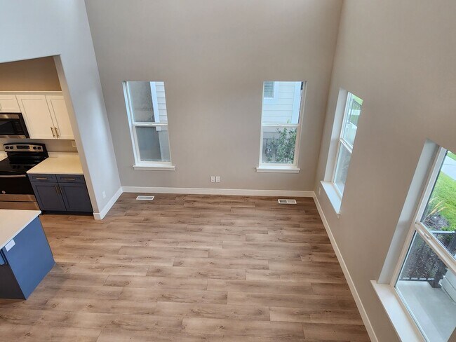 Building Photo - Beautiful  End Unit Townhome In Herriman