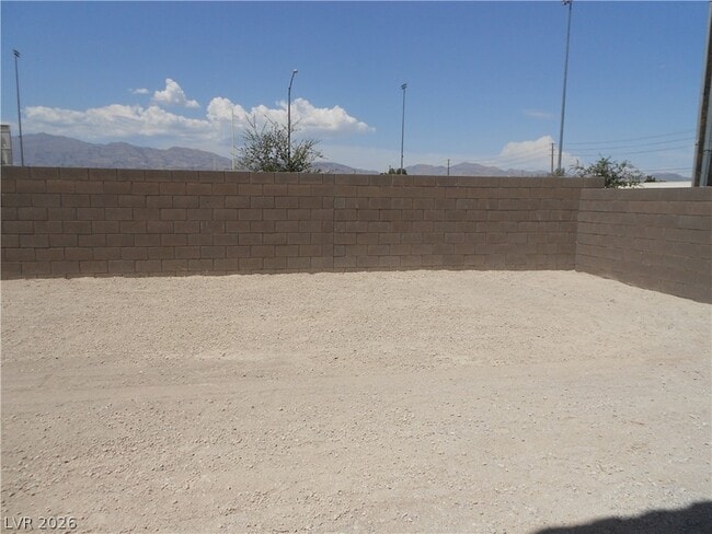 Building Photo - 324 Lupton Ave