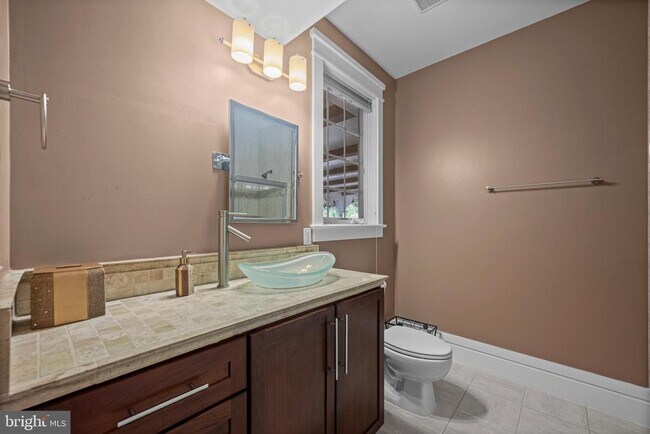 Building Photo - 9715 Singleton Dr