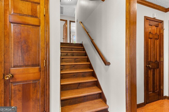 Building Photo - 102 Bluegill Trce