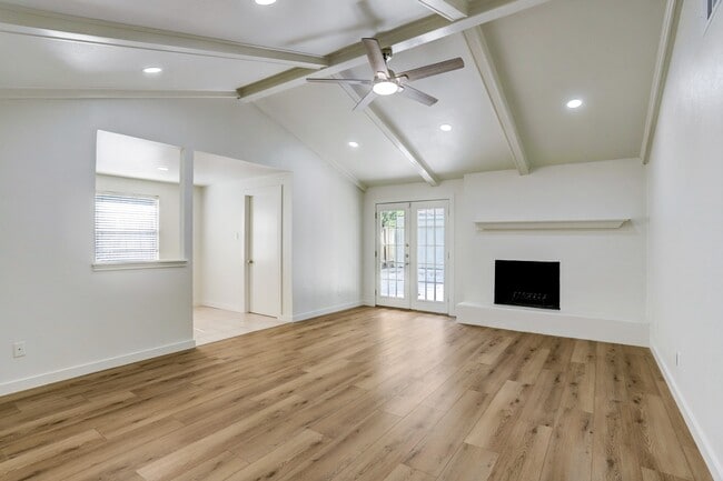 Building Photo - 10606 Wickersham Ln