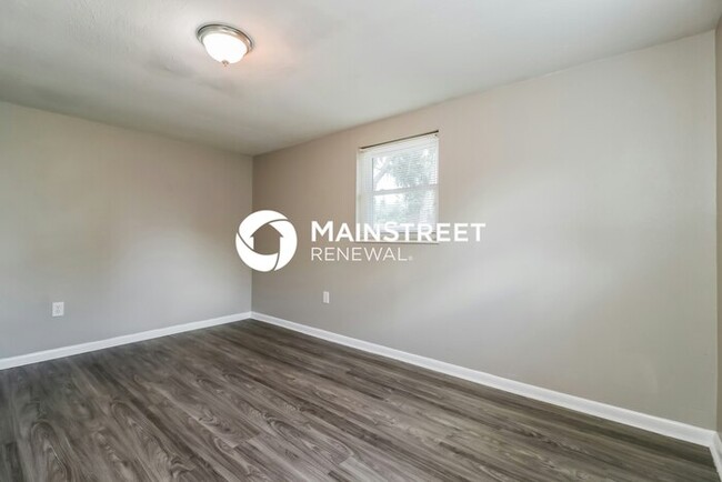Building Photo - 8912 Hervel Cir