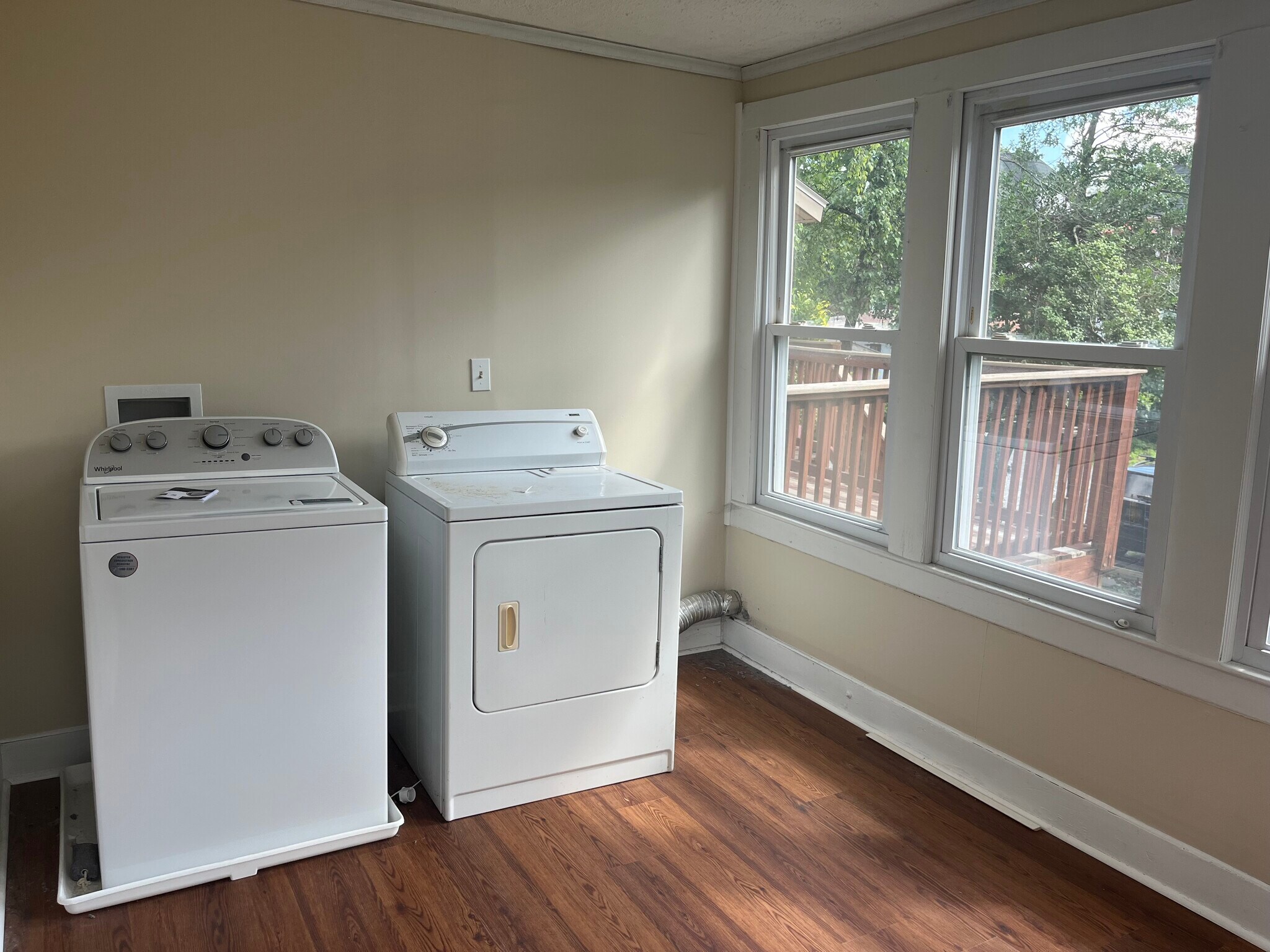 Laundry Room - 715 Cattell St