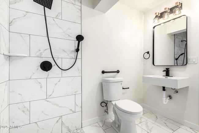 Building Photo - 1606 W Keim Dr