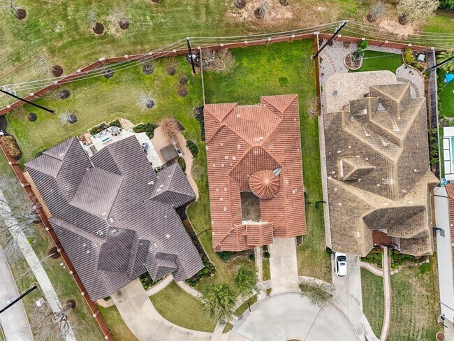 Building Photo - 67 Quiet Vista Dr