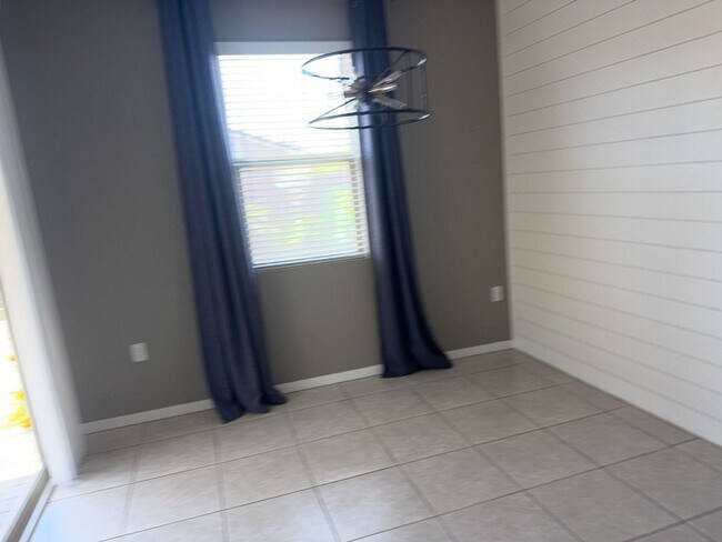 Building Photo - GORGEOUS MARLEY PARK 4 BEDROOM WITH TURF B...