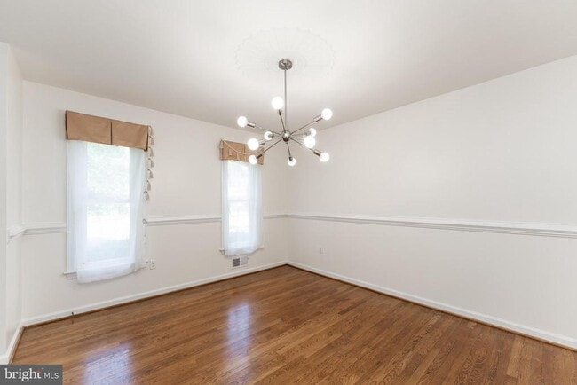 Building Photo - 7923 Ivymount Terrace