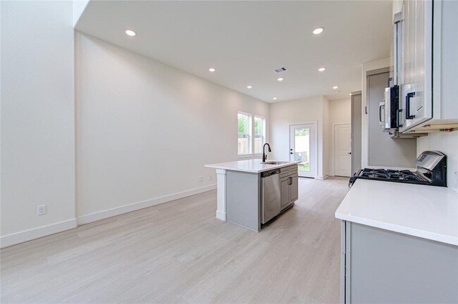 Building Photo - 4336 Avron Drive