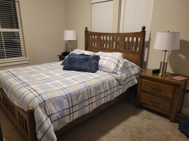 Building Photo - 5929 S Boddington Ln