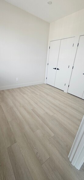 Building Photo - 160 Washington St