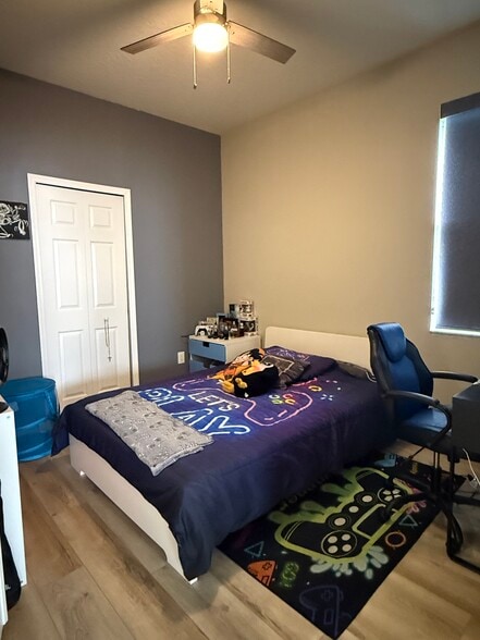 Guest bedroom 1 - 9410 Georgian Park Ln