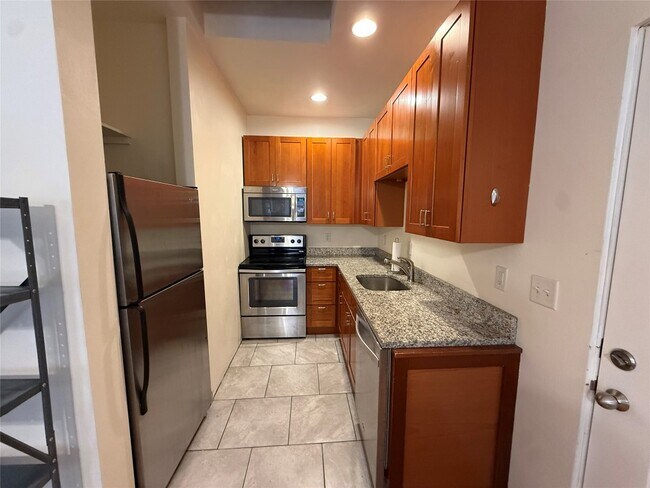 Building Photo - 25 Court St