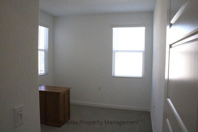 Building Photo - 3422 N Ensanada Ave