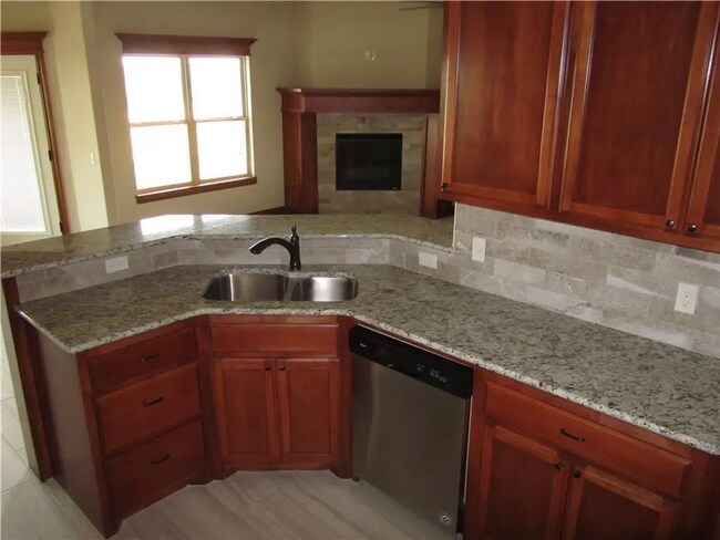Building Photo - Stylish Modern Home near Veteran's Park: Solar-Powered with 3-Car Garage