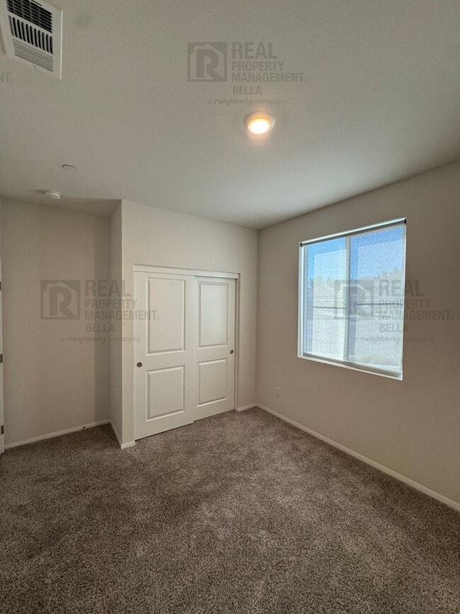 Building Photo - Gorgeous Menifee Pool Home with Downstairs...