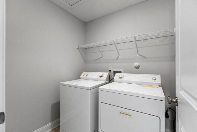 Building Photo - Landing at Lewis Creek Home For Rent!