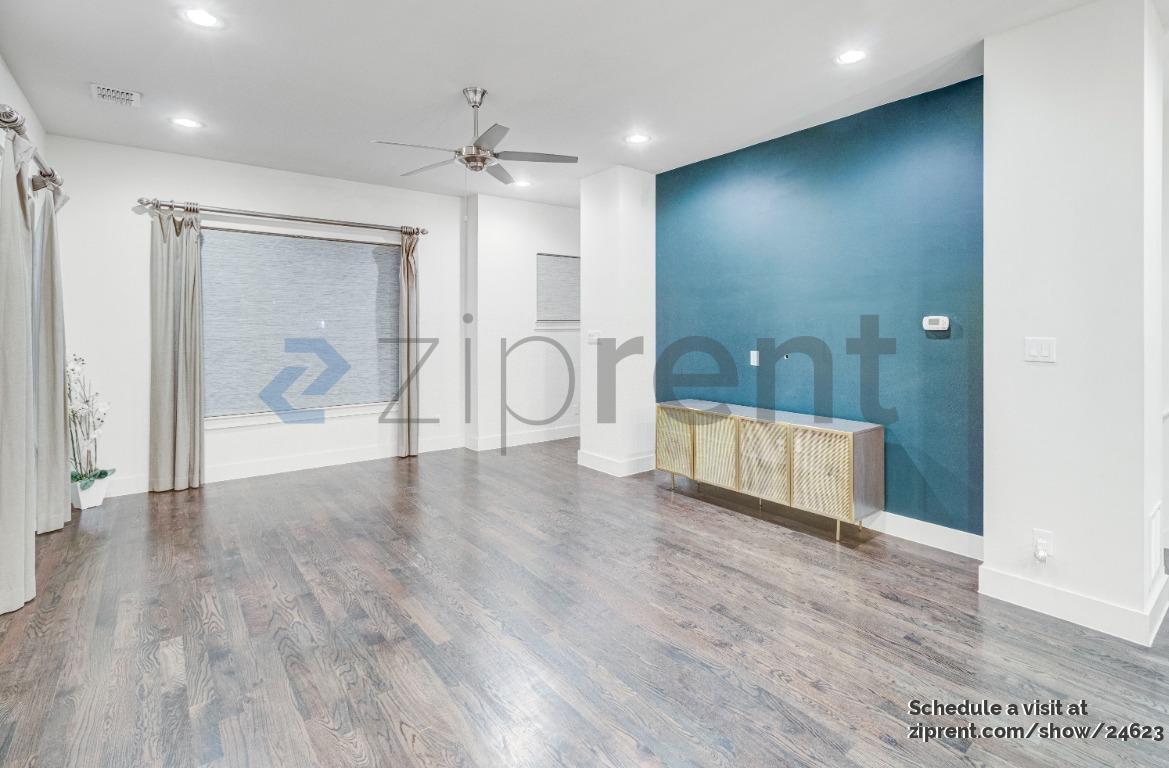 Building Photo - 3010 Zenia Dr