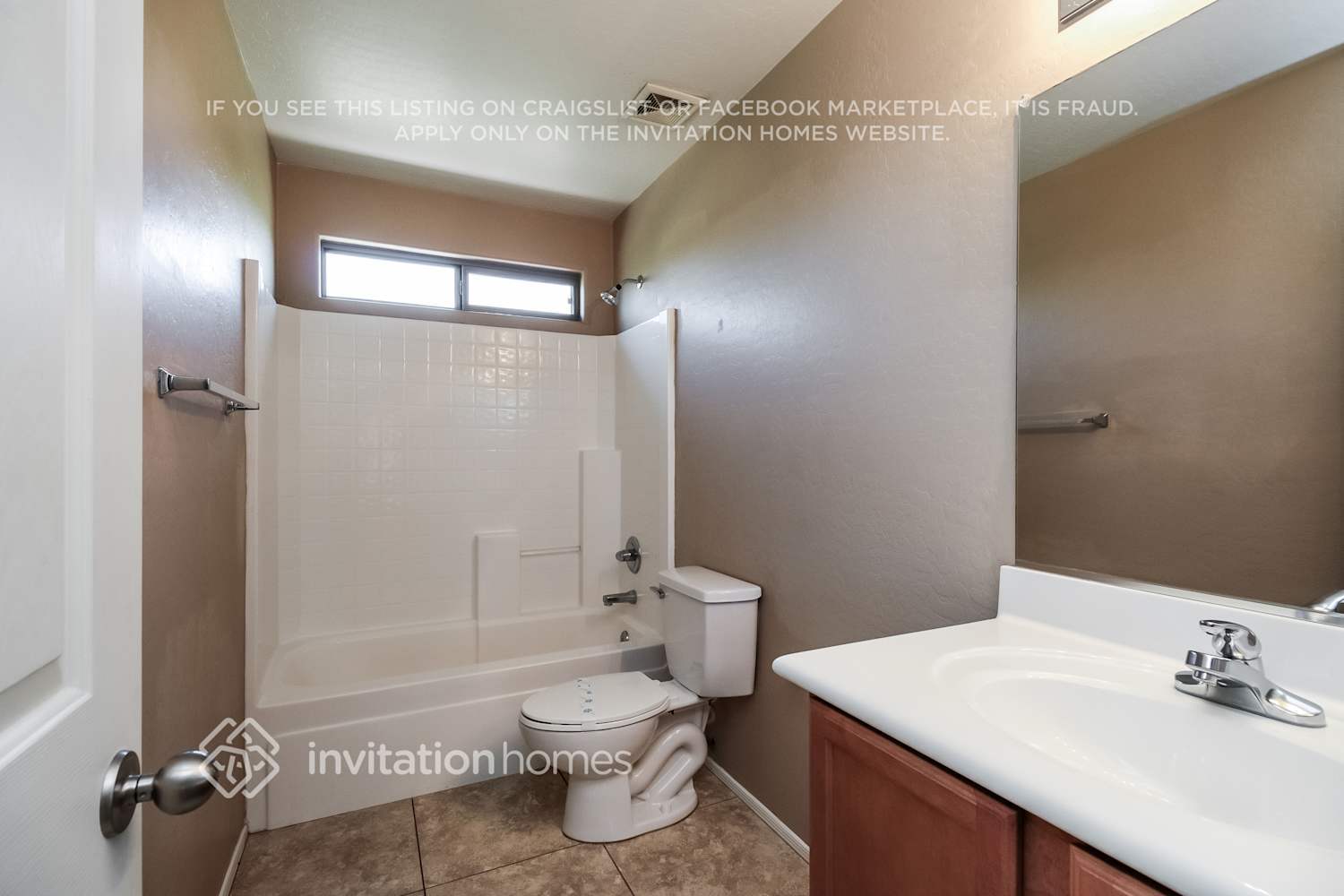 Building Photo - 3934 E Jasper Dr