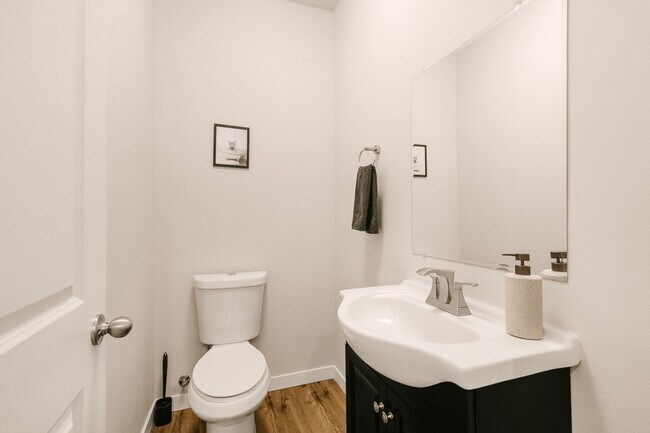 Building Photo - 3213 Grand Blvd