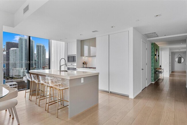 Building Photo - 788 NE 23rd St