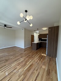 Building Photo - 3476 S Archer Ave