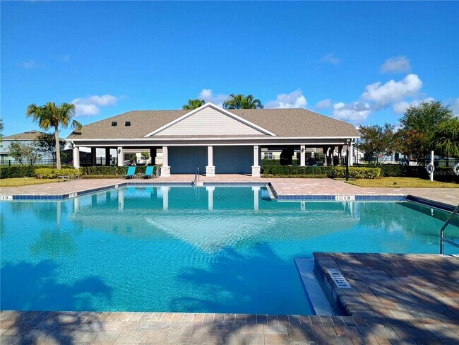 Building Photo - 1925 Chautauqua Ln