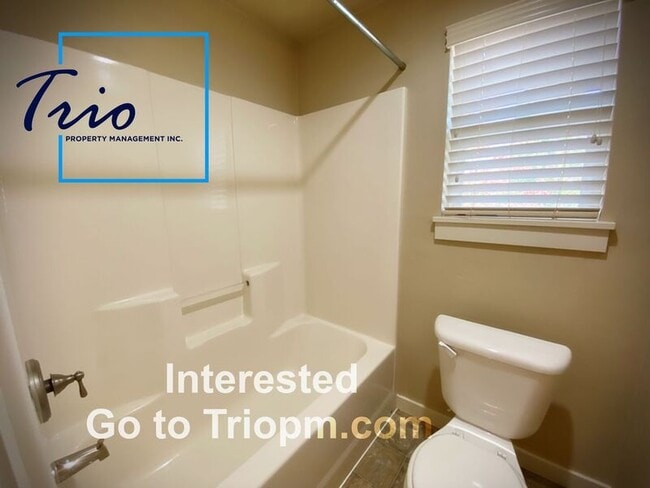 Building Photo - 2472 Mountain Terrace